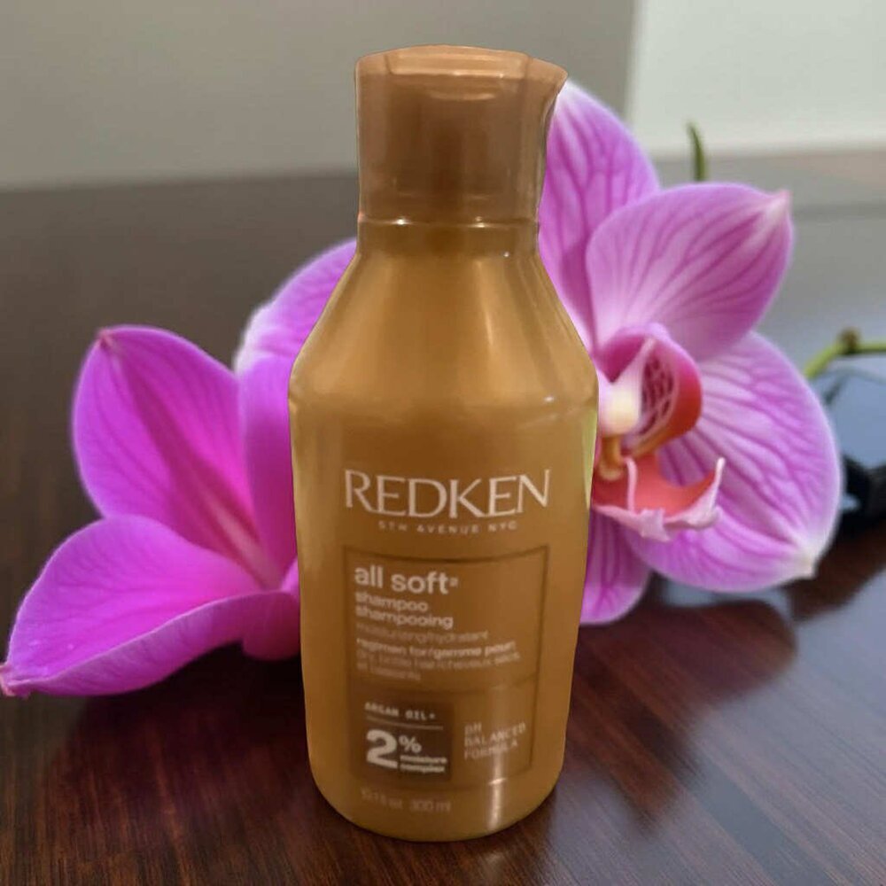Redken All Soft Shampoo  Sz 10.1 oz
